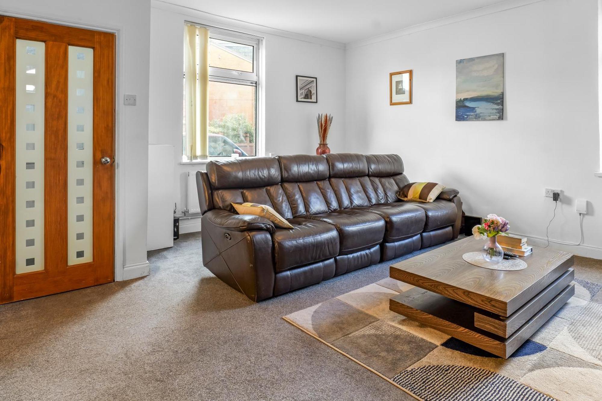 Rochdale 3 Bedroom House 2 Bath With Free Parking Sleeps 7 מראה חיצוני תמונה