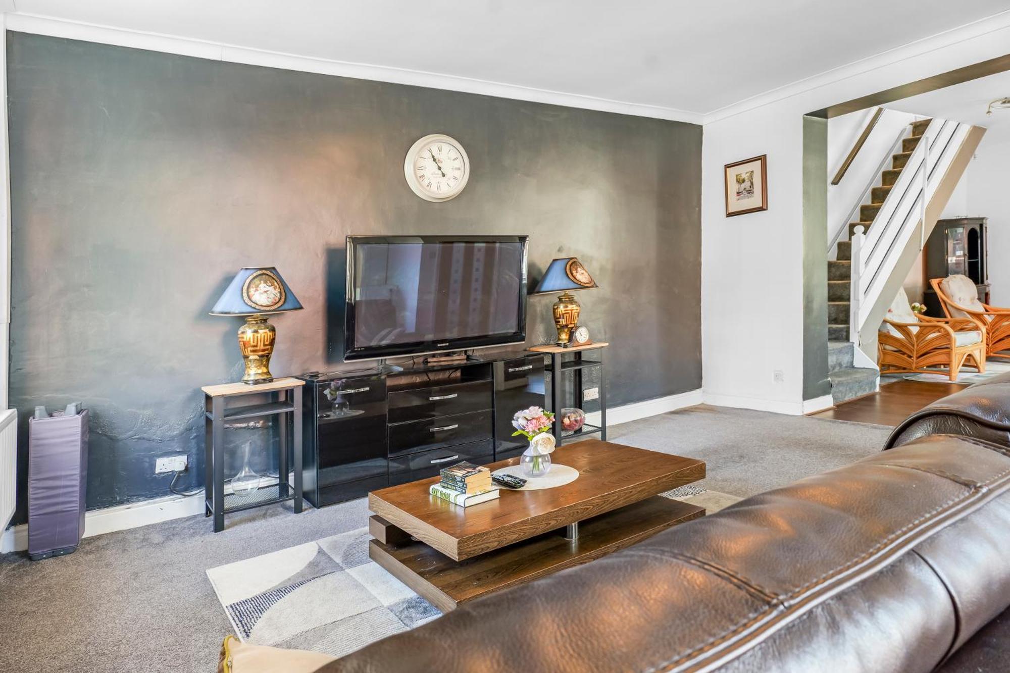 Rochdale 3 Bedroom House 2 Bath With Free Parking Sleeps 7 מראה חיצוני תמונה