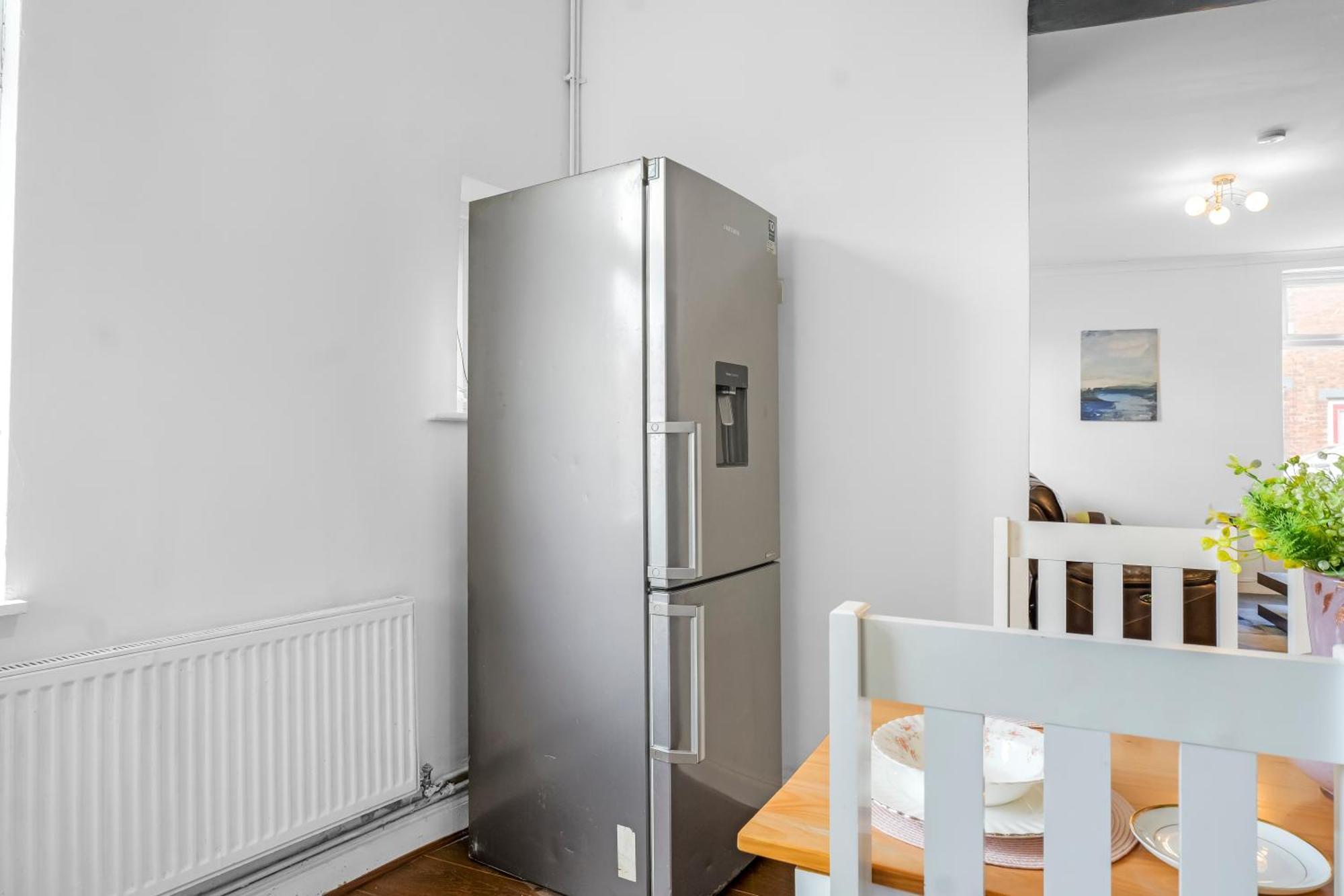 Rochdale 3 Bedroom House 2 Bath With Free Parking Sleeps 7 מראה חיצוני תמונה